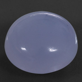 17.75カラットの天然ラベンダーブルーカルセドニー（16.20 mm・透明）