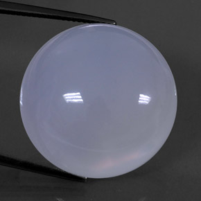 50.66カラットの天然ラベンダーブルーカルセドニー（25.04 mm・透明）
