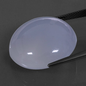 50.66カラットの天然ラベンダーブルーカルセドニー（25.04 mm・透明）
