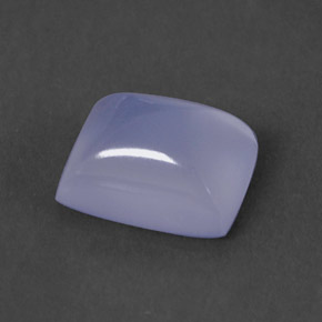 1.75カラットの天然ラベンダーブルーカルセドニー（8×6.4 mm・透明）