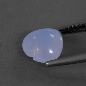 1.66カラットの天然ラベンダーブルーカルセドニー（8.2×8.1 mm・透明）