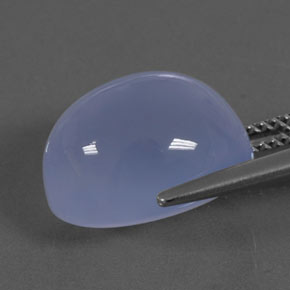 9.52カラットの天然ラベンダーブルーカルセドニー（13.8×10.1 mm・透明）