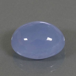 10.84カラットの天然ラベンダーブルーカルセドニー（15.4×11.8 mm・透明）