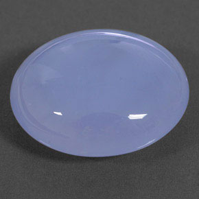 12.46カラットの天然ラベンダーブルーカルセドニー（17.4×15.2 mm・透明）