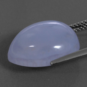 10.53カラットの天然ラベンダーブルーカルセドニー（15.8×13.1 mm・透明）
