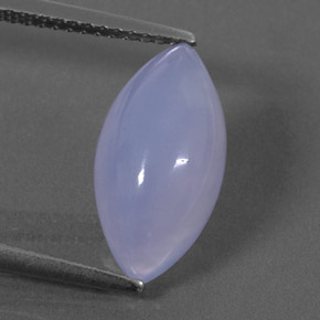 3.55カラットの天然ラベンダーブルーカルセドニー（15×7.7 mm・透明）