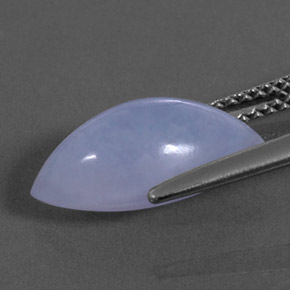 3.51カラットの天然ラベンダーブルーカルセドニー（14.1×7.4 mm・透明）