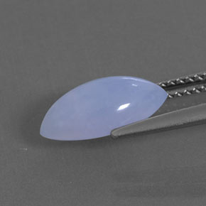 2.04カラットの天然ラベンダーブルーカルセドニー（12.1×6.4 mm・透明）