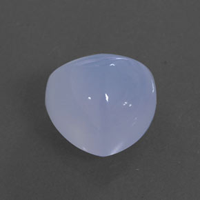 3.86カラットの天然ラベンダーブルーカルセドニー（9.9×9.7 mm・透明）