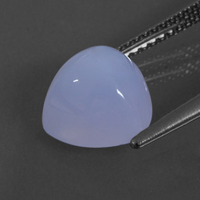 3.32カラットの天然ラベンダーブルーカルセドニー（9.2×9.1 mm・透明）