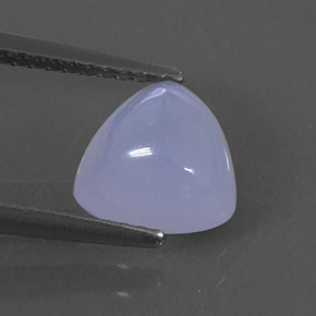 1.69カラットの天然ラベンダーブルーカルセドニー（7.8×7.8 mm・透明）