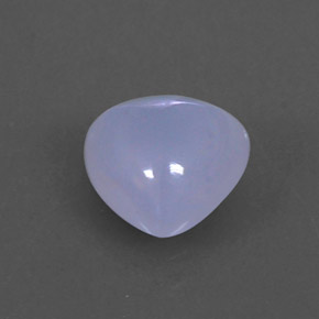 1.69カラットの天然ラベンダーブルーカルセドニー（7.8×7.8 mm・透明）