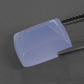 8.83カラットの天然ラベンダーブルーカルセドニー（13.4×11.1 mm・透明）