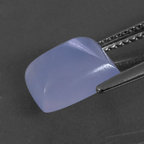 3.20カラットの天然ラベンダーブルーカルセドニー（9.8×8.1 mm・透明）