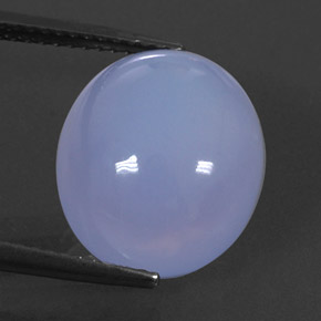 8.91カラットの天然ラベンダーブルーカルセドニー（14.2×12.3 mm・透明）