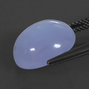 8.91カラットの天然ラベンダーブルーカルセドニー（14.2×12.3 mm・透明）