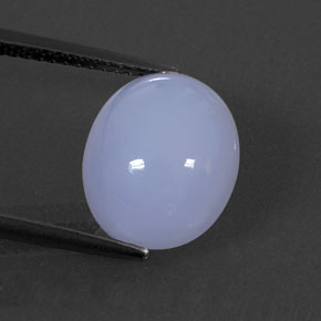 5.86カラットの天然ラベンダーブルーカルセドニー（12.1×10.1 mm・オーバルカット）