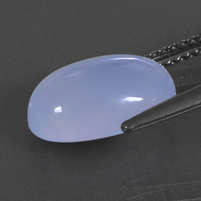 3.98カラットの天然ラベンダーブルーカルセドニー（12.4×8.3 mm・透明）