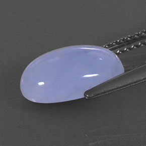 2.87カラットの天然ラベンダーブルーカルセドニー（11.4×7.5 mm・透明）