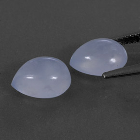 カラットの天然ラベンダーブルーカルセドニー（9×7 mm・透明）