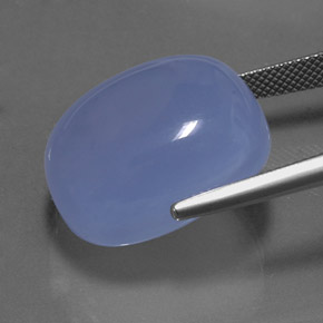34.70カラットの天然ラベンダーブルーカルセドニー（21.1×17.7 mm・透明）