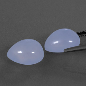 カラットの天然ラベンダーブルーカルセドニー（10.2×8.2 mm・透明）
