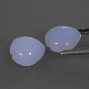カラットの天然ラベンダーブルーカルセドニー（8.9×8.8 mm・透明）