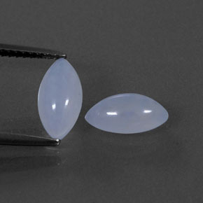 カラットの天然ラベンダーブルーカルセドニー（10.1×5.3 mm・透明）