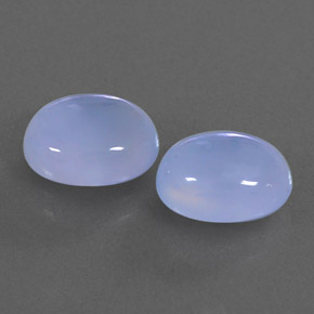 カラットの天然ラベンダーブルーカルセドニー（10.4×8.3 mm・透明）