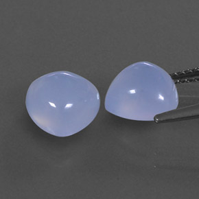 カラットの天然ラベンダーブルーカルセドニー（8.1×8 mm・透明）