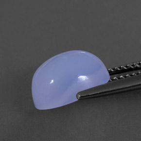 3.63カラットの天然ラベンダーブルーカルセドニー（10.3×8.2 mm・透明）