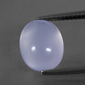 4.37カラットの天然ラベンダーブルーカルセドニー（11.2×9.1 mm・透明）