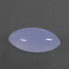 3.04カラットの天然ラベンダーブルーカルセドニー（13.6×7.3 mm・透明）