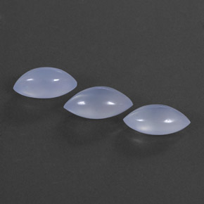 カラットの天然ラベンダーブルーカルセドニー（12.6×6.4 mm・透明）