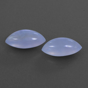 カラットの天然ラベンダーブルーカルセドニー（11.1×5.8 mm・透明）
