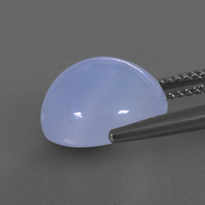 8.32カラットの天然ラベンダーブルーカルセドニー（12.45 mm・透明）