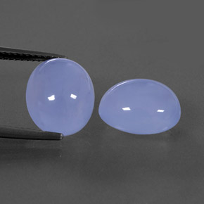 カラットの天然ラベンダーブルーカルセドニー（11.9×9.8 mm・透明）