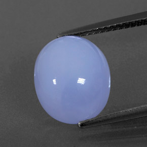 4.96カラットの天然ラベンダーブルーカルセドニー（11.9×10 mm・オーバルカット）