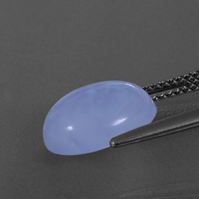 3.66カラットの天然ラベンダーブルーカルセドニー（11.4×9.1 mm・透明）