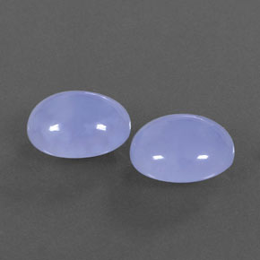 カラットの天然ラベンダーブルーカルセドニー（12.1×10.1 mm・オーバルカット）