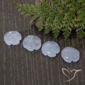 Shop natural 26.88ct 薄いパープルがかったブルー カルセドニー gems, フラワーカット, from ブラジル at GemSelect. In stock, global shipping!