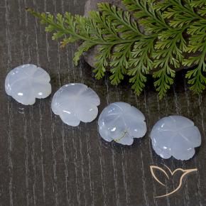 Shop natural 34.74ct 薄いパープルがかったブルー カルセドニー gems, フラワーカット, from ブラジル at GemSelect. In stock, global shipping!