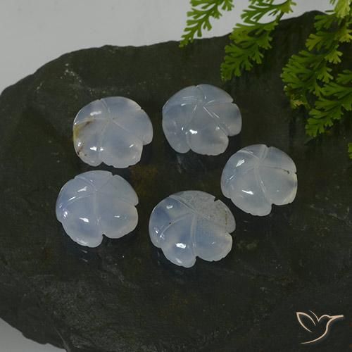Shop natural 24.85ct 薄いパープルがかったブルー カルセドニー gems, フラワーカット, from ブラジル at GemSelect. In stock, global shipping!