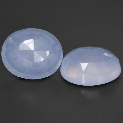 8.71カラットの天然パープルブルーカルセドニー（12×10.1 mm・オーバルカット）