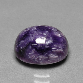 5.68カラットの天然バイオレットチャロアイト（12.2×10 mm・オーバルカット）
