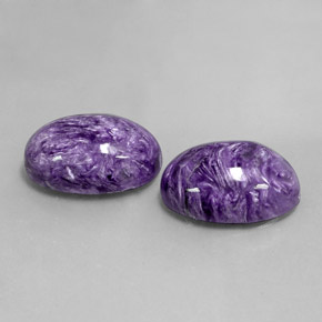 カラットの天然バイオレットチャロアイト（18.1×13 mm・オーバルカット）