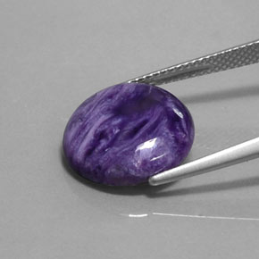 5.50カラットの天然バイオレットチャロアイト（13.98 mm・ラウンドカット）