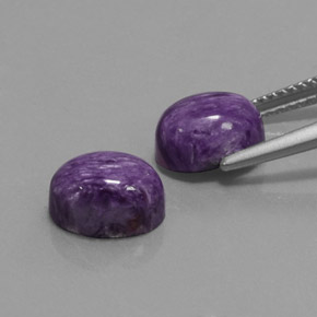 カラットの天然バイオレットチャロアイト（9.3×6.9 mm・オーバルカット）