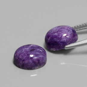 カラットの天然バイオレットチャロアイト（10.1×8.1 mm・オーバルカット）