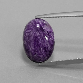 5.50カラットの天然バイオレットチャロアイト（13.9×10.1 mm・オーバルカット）